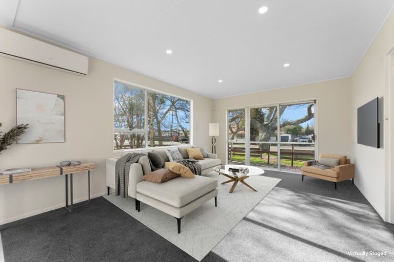 Photo of property in 1 Haast Place, Awapuni, Palmerston North, 4412