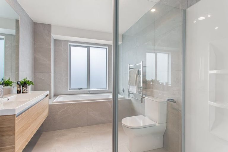 Photo of property in 26 Tiromoana Drive, Red Beach, 0932