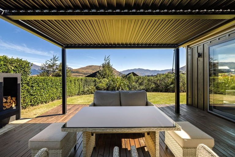 Photo of property in 3 Caithness Court, Jacks Point, Queenstown, 9371