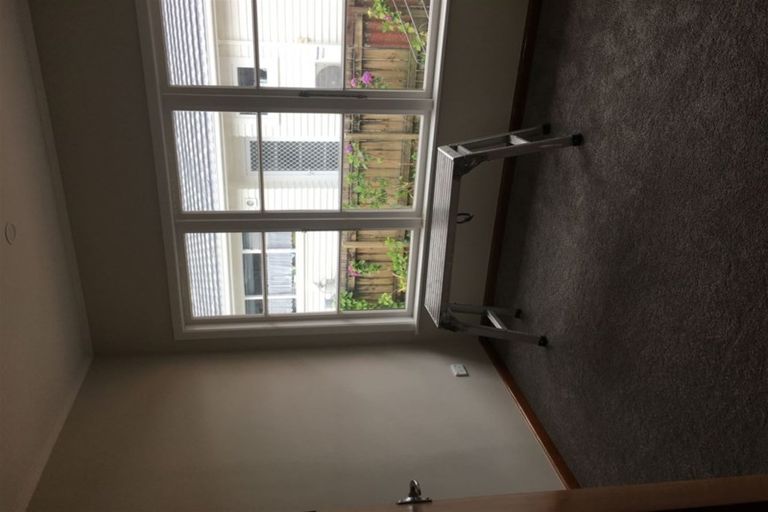 Photo of property in 67 Archibald Road, Kelston, Auckland, 0602