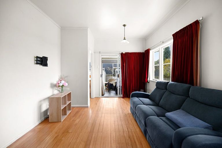 Photo of property in 17 Sillary Street, Hamilton East, Hamilton, 3216