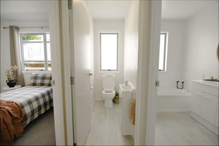 Photo of property in 23 Fairfax Crescent, Pyes Pa, Tauranga, 3112