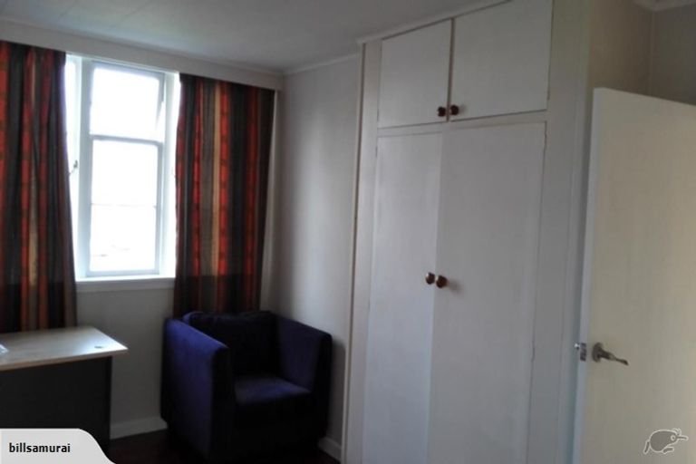 Photo of property in 1/4 Forrest Hill Road, Forrest Hill, Auckland, 0620