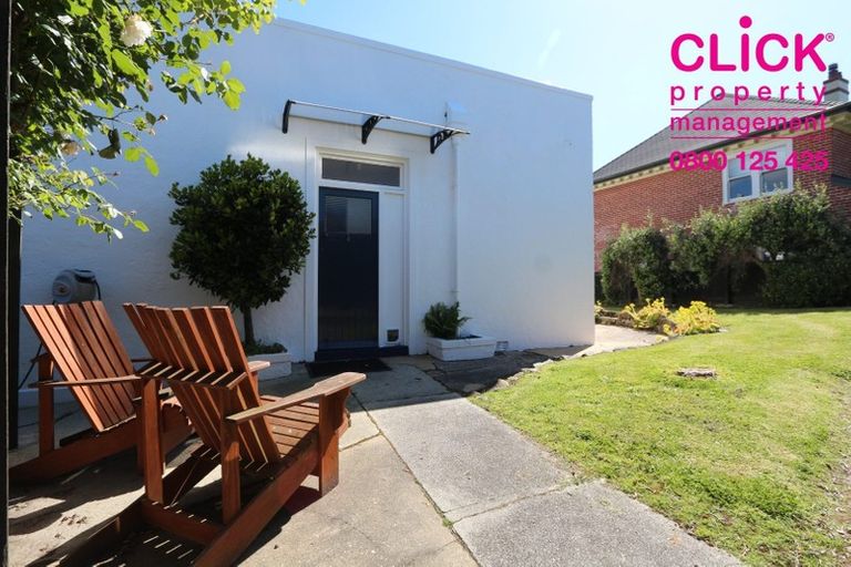 Photo of property in 19 Cliffs Road, Saint Clair, Dunedin, 9012