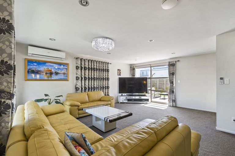 Photo of property in 23 Arion Road, Takanini, 2112