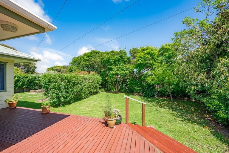 Photo of property in 9 Hurworth Grove, Waikanae, 5036