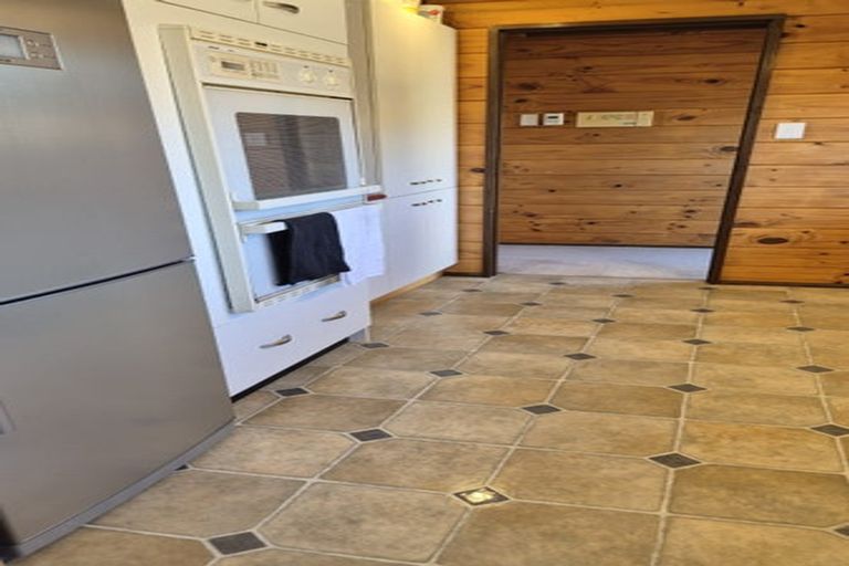 Photo of property in 12 Papakowhai Road, Papakowhai, Porirua, 5024