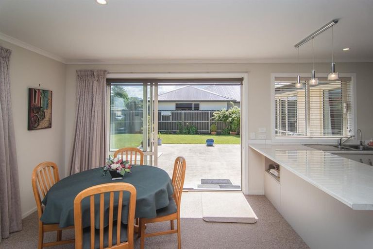 Photo of property in 36 Rhodes Street, Waimate, 7924