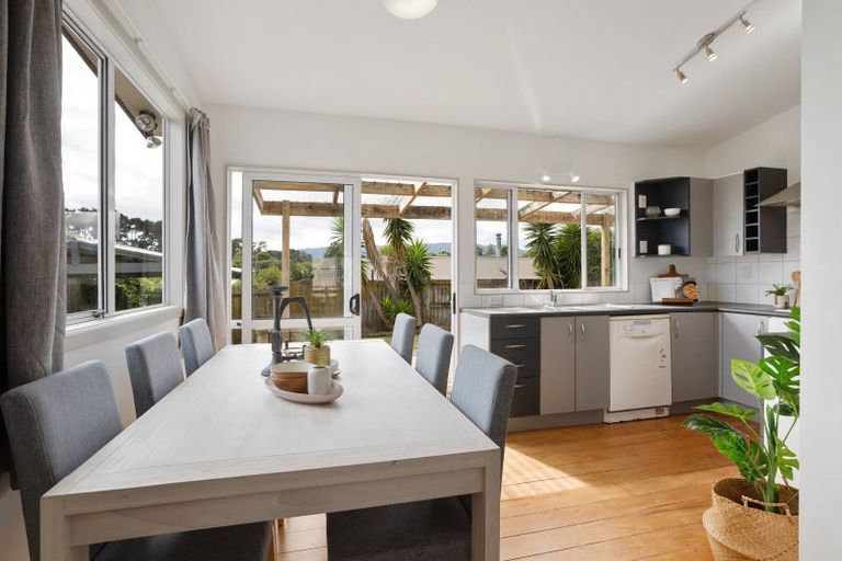 Photo of property in 3b Ruru Road, Otaihanga, Paraparaumu, 5036