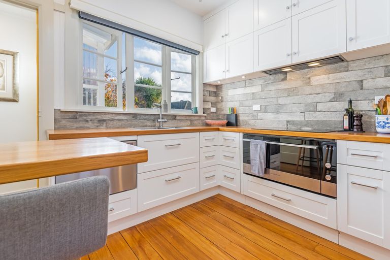 Photo of property in 38a Parata Street, Hokowhitu, Palmerston North, 4410