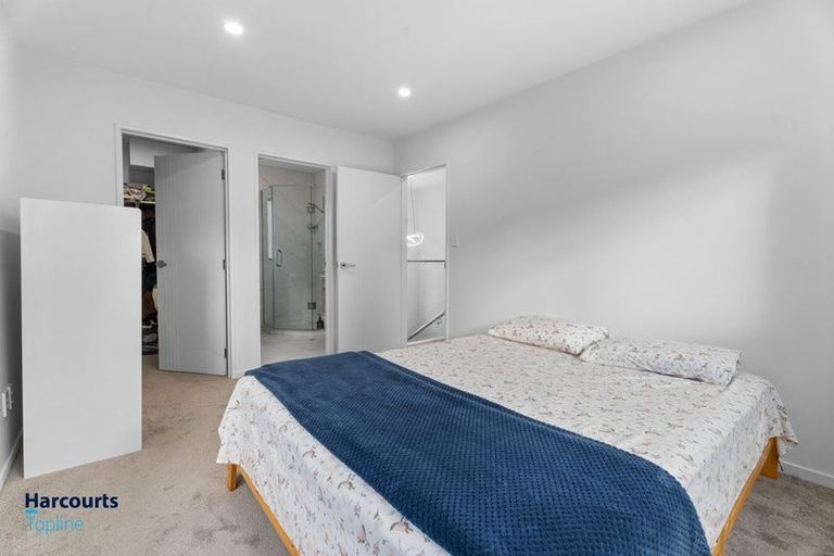 Photo of property in 26f Sheridan Drive, New Lynn, Auckland, 0600