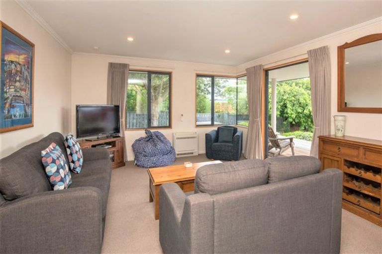 Photo of property in 115a Meadowstone Drive, Wanaka, 9305