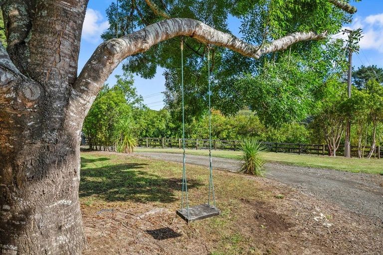 Photo of property in 1355 Old North Road, Helensville, 0875
