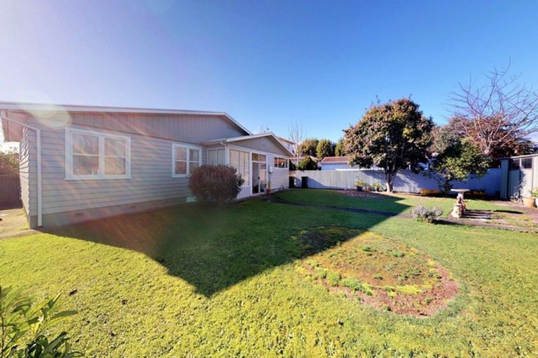 Photo of property in 4 Hadfield Street, Levin, 5510