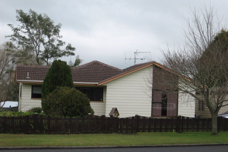 Photo of property in 10 Cadiz Place, Red Hill, Papakura, 2110
