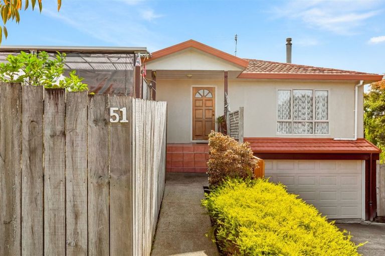 Photo of property in 51 Broadfield Street, Massey, Auckland, 0614