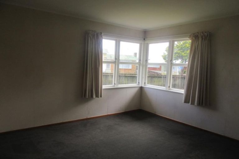 Photo of property in 1 Hugh Place, St Andrews, Hamilton, 3200