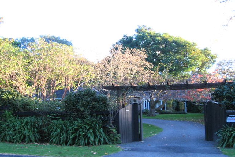 Photo of property in 47 Karu Crescent, Waikanae, 5036