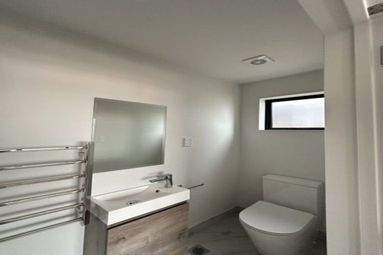 Photo of property in 73 Tahuhu Road, Mount Wellington, Auckland, 1062