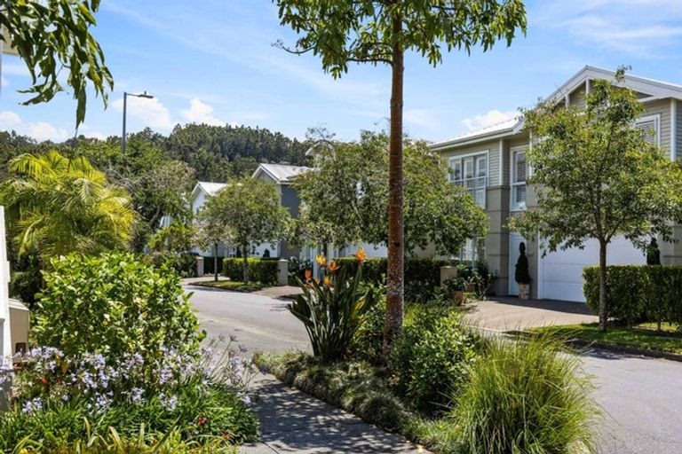 Photo of property in 20 Kensington Drive, Orewa, 0931