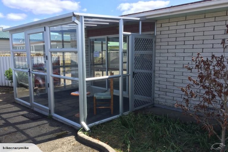 Photo of property in 79 Vogel Street, Roslyn, Palmerston North, 4414