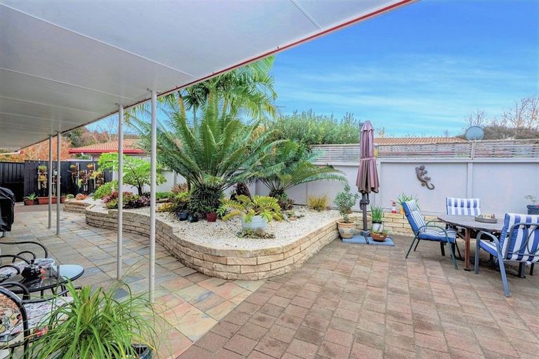 Photo of property in 6 Ranfurly Place, Te Kamo, Whangarei, 0112
