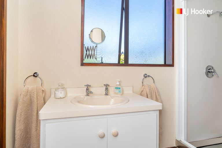 Photo of property in 51 Earls Road, Saint Clair, Dunedin, 9012