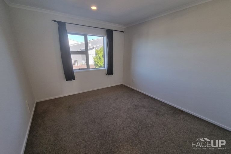 Photo of property in 49 Buckley Avenue, Hobsonville, Auckland, 0616