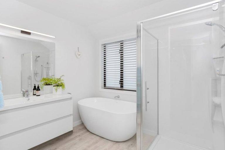 Photo of property in 23 Puhirake Crescent, Pyes Pa, Tauranga, 3112