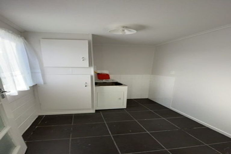 Photo of property in 29 Chorley Avenue, Massey, Auckland, 0614