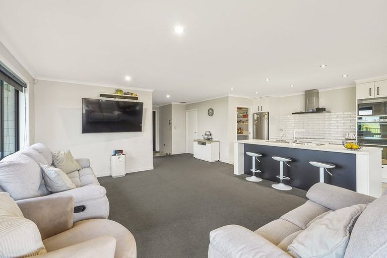 Photo of property in 15 Carlingford Rise, Dinsdale, Hamilton, 3204