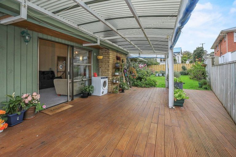 Photo of property in 111 Tuhikaramea Road, Dinsdale, Hamilton, 3204