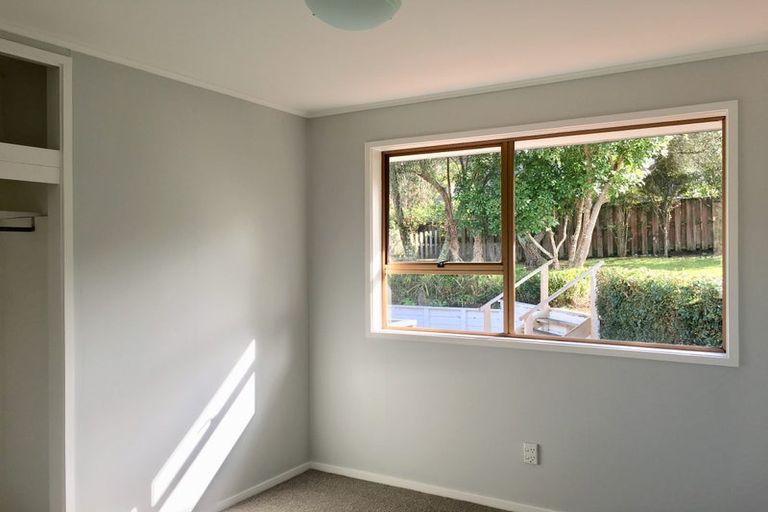 Photo of property in 13 Freya Place, Torbay, Auckland, 0630