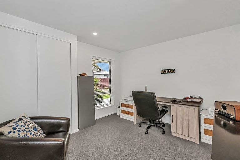 Photo of property in 3 Maurice James Way, Prebbleton, 7604