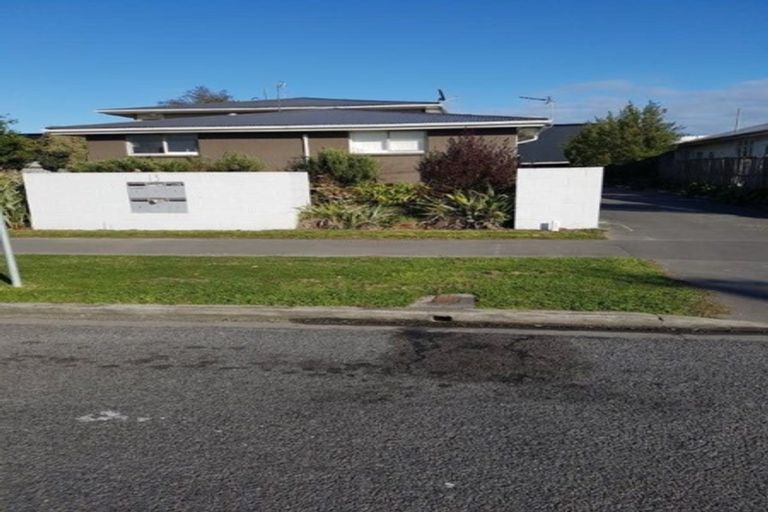 Photo of property in 6/13 Newnham Terrace, Upper Riccarton, Christchurch, 8041