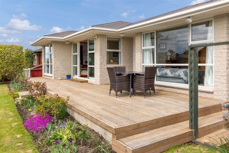 Photo of property in 4 Carbine Place, Sockburn, Christchurch, 8042