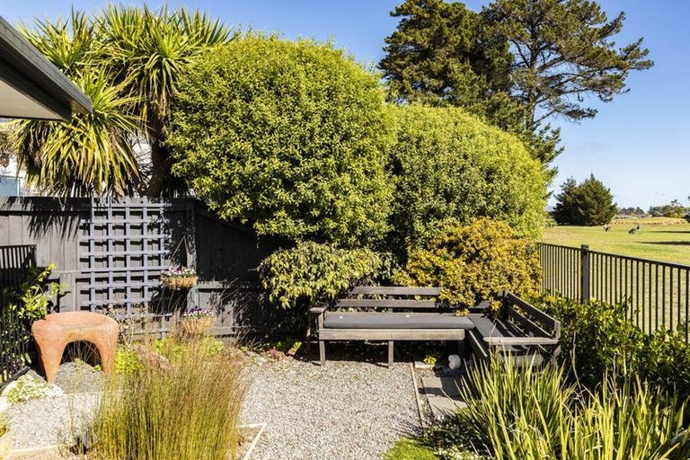 Photo of property in 16 Fishermans Rest, Waimairi Beach, Christchurch, 8083