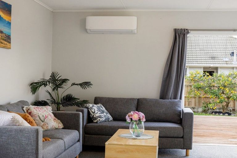 Photo of property in 2 Yeats Crescent, Fairfield, Hamilton, 3214