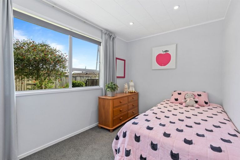 Photo of property in 6 Spinella Drive, Bayview, Auckland, 0629
