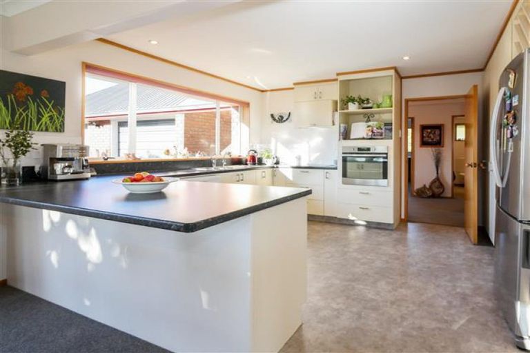 Photo of property in 9 Huntly Road, Outram, 9019