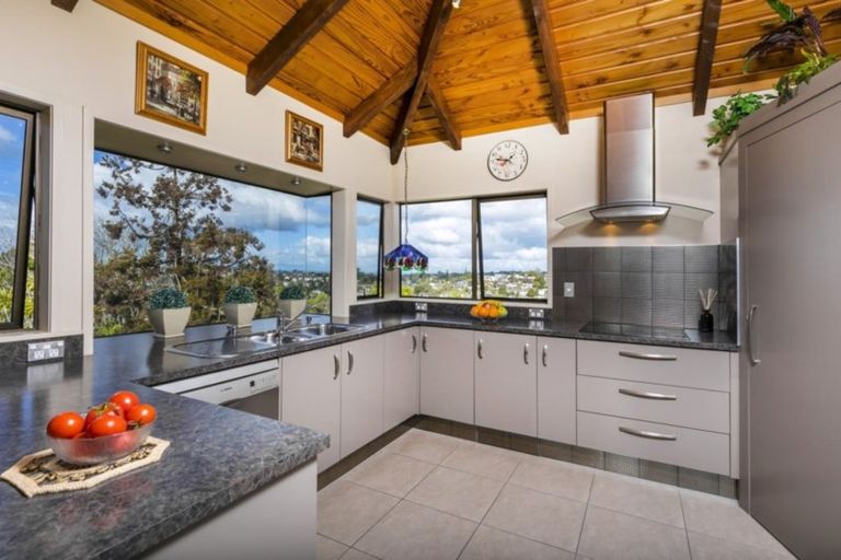 Photo of property in 193 Glamorgan Drive, Torbay, Auckland, 0630