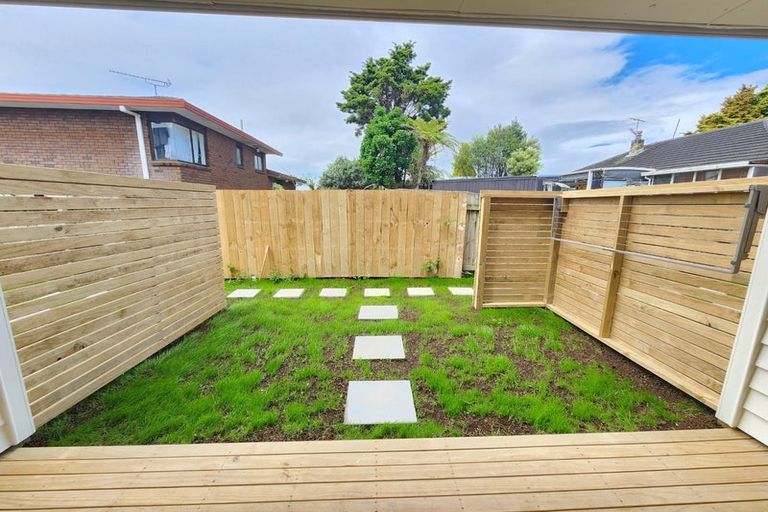 Photo of property in 6/8 Short Street, Papakura, 2110