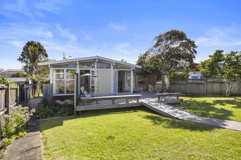 Photo of property in 4 Edgar Pearce Place, Howick, Auckland, 2014