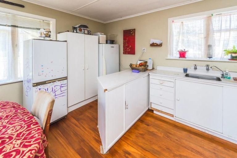 Photo of property in 45 Thatcher Street, Castlecliff, Whanganui, 4501