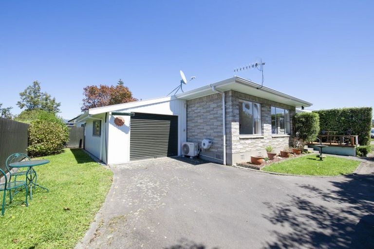 Photo of property in 16e King Street, Taradale, Napier, 4112