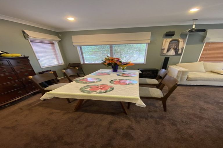 Photo of property in 12 Gifford Grove, Churton Park, Wellington, 6037