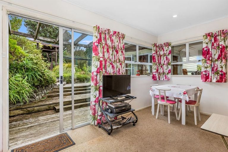 Photo of property in 5-6 Te Kura Road, Pukerua Bay, 5026