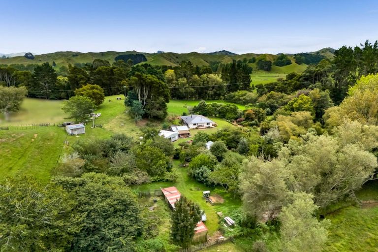 Photo of property in 927 Mohakau Road, Kiore, Stratford, 4395
