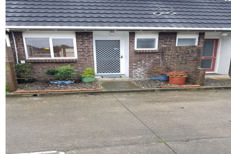 Photo of property in 5/31 Mana Avenue, Titahi Bay, Porirua, 5022