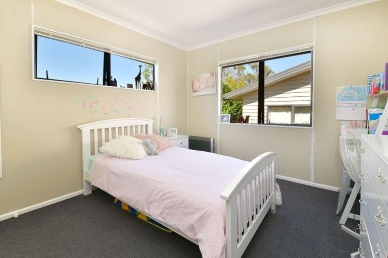 Photo of property in 88d Brian Crescent, Stanmore Bay, Whangaparaoa, 0932